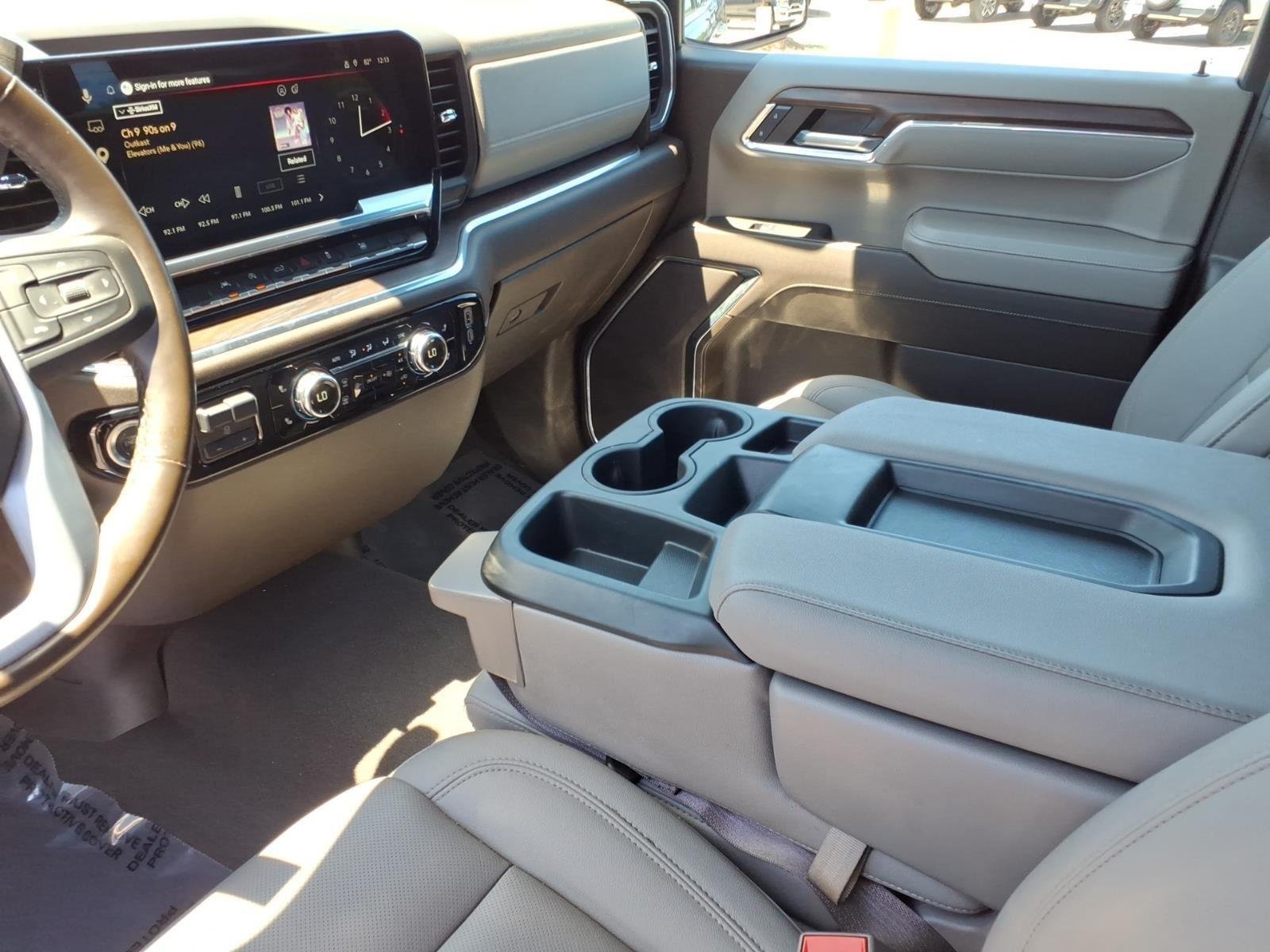 Used 2025 Onyx Black GMC SLT image 22