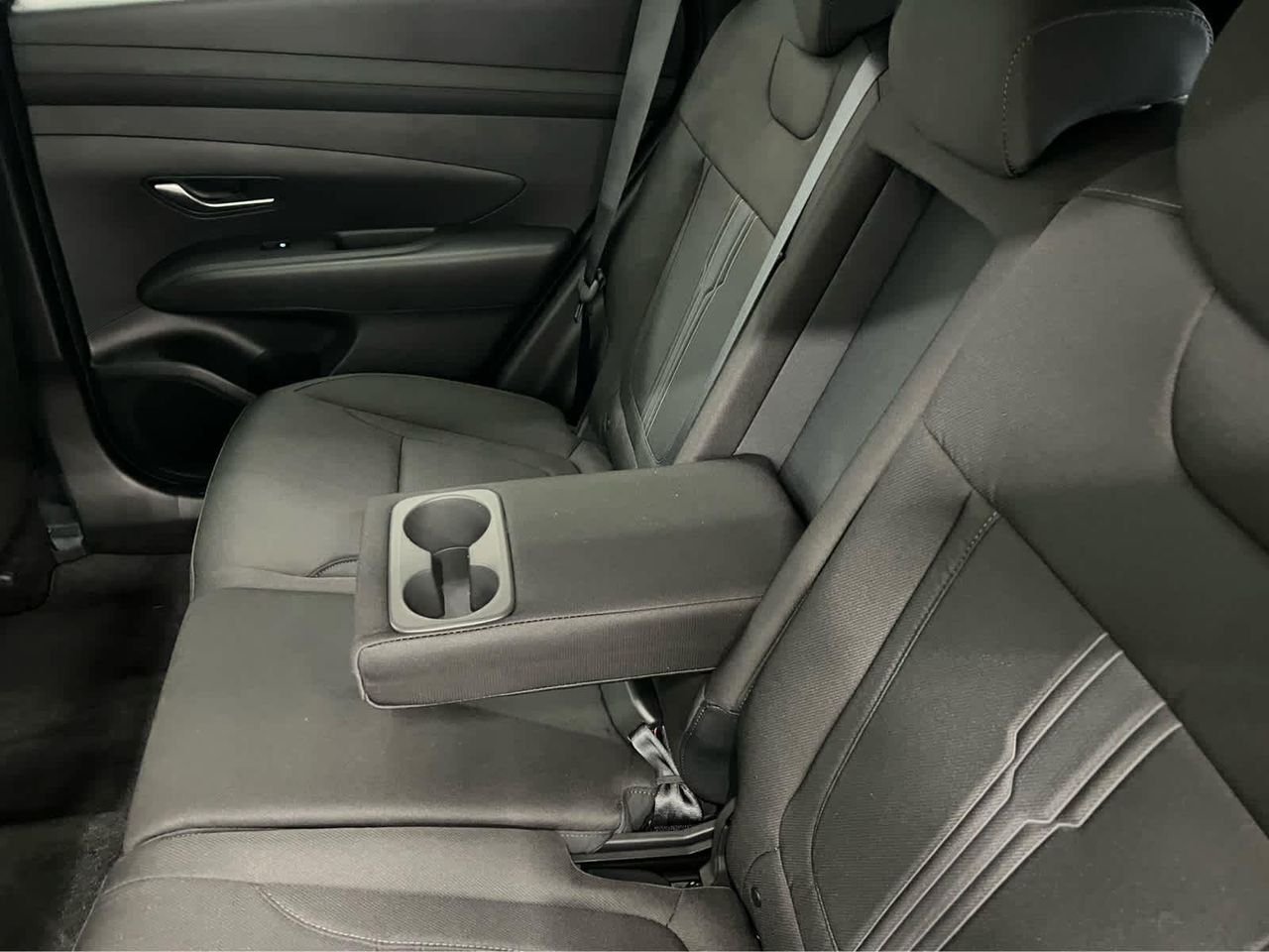 New 2026 Phantom Black Hyundai SEL AWD image 27