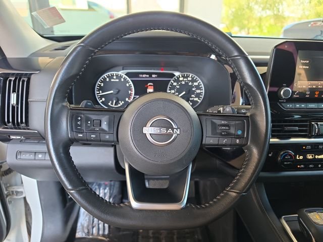Used 2023 White Nissan SV image 20