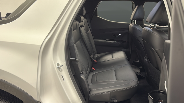 Used 2026 Atlas White Hyundai Limited image 25