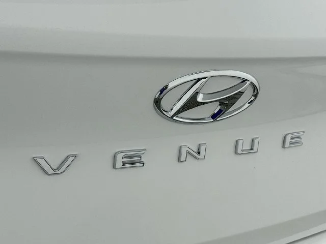 New 2026 Hyundai VENUE SEL