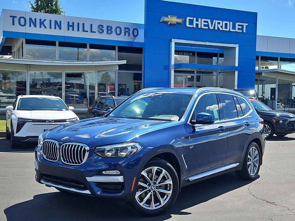 Used 2019 Phytonic Blue Metallic BMW xDrive30i image 2