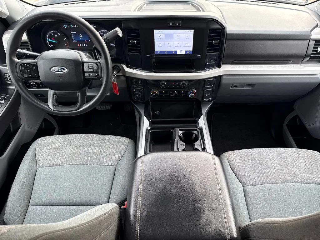 Used 2025 White Ford XLT image 10