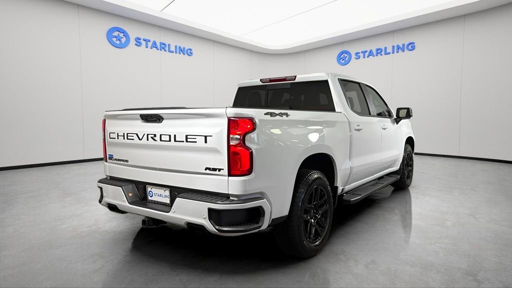 Certified Used 2025 Summit White Chevrolet RST image 8