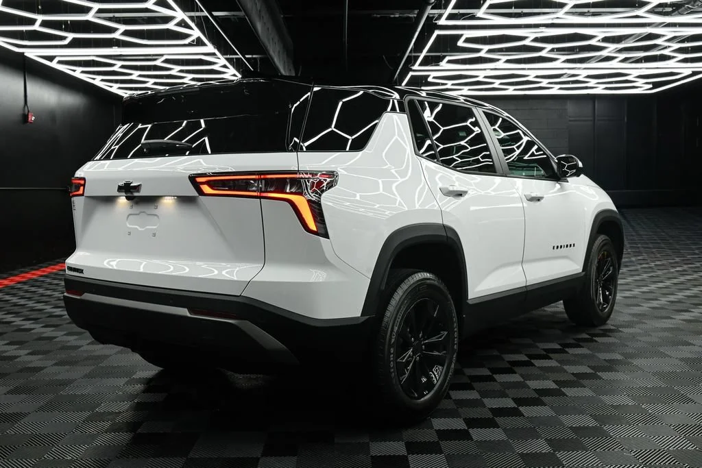 New 2026 Summit White Chevrolet LT image 4