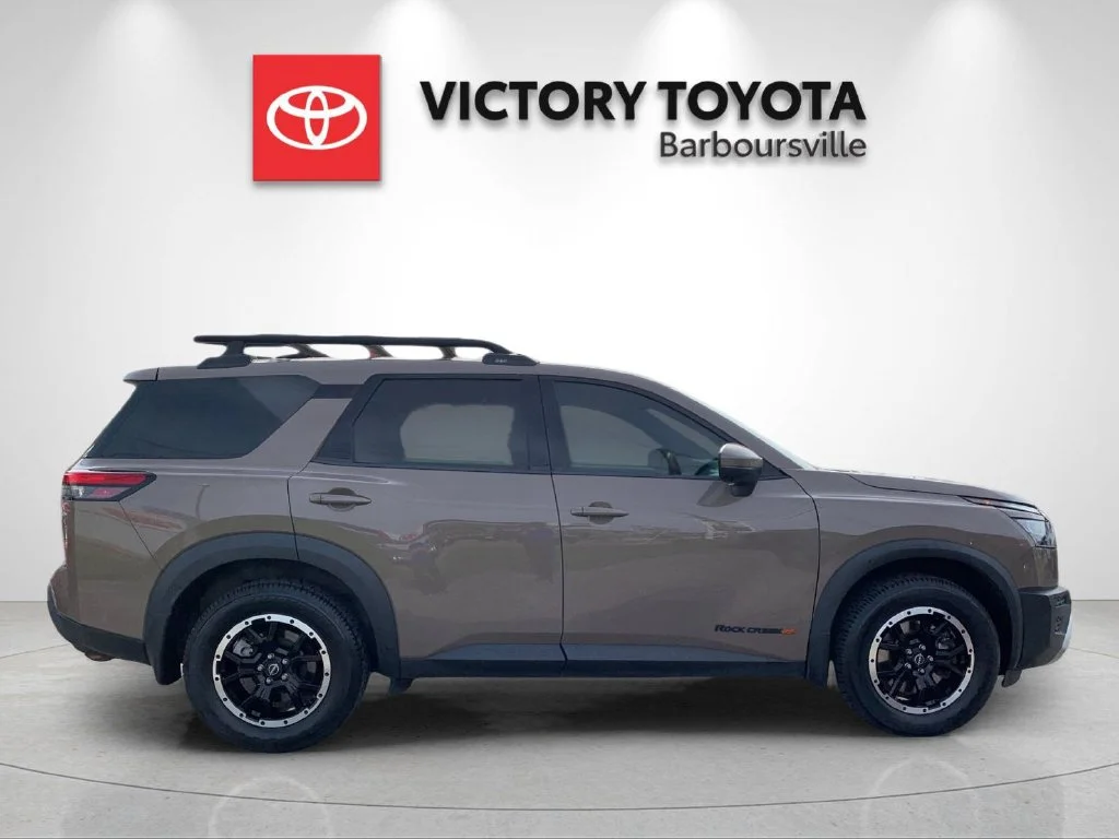 Used 2024  Nissan Rock Creek image 6
