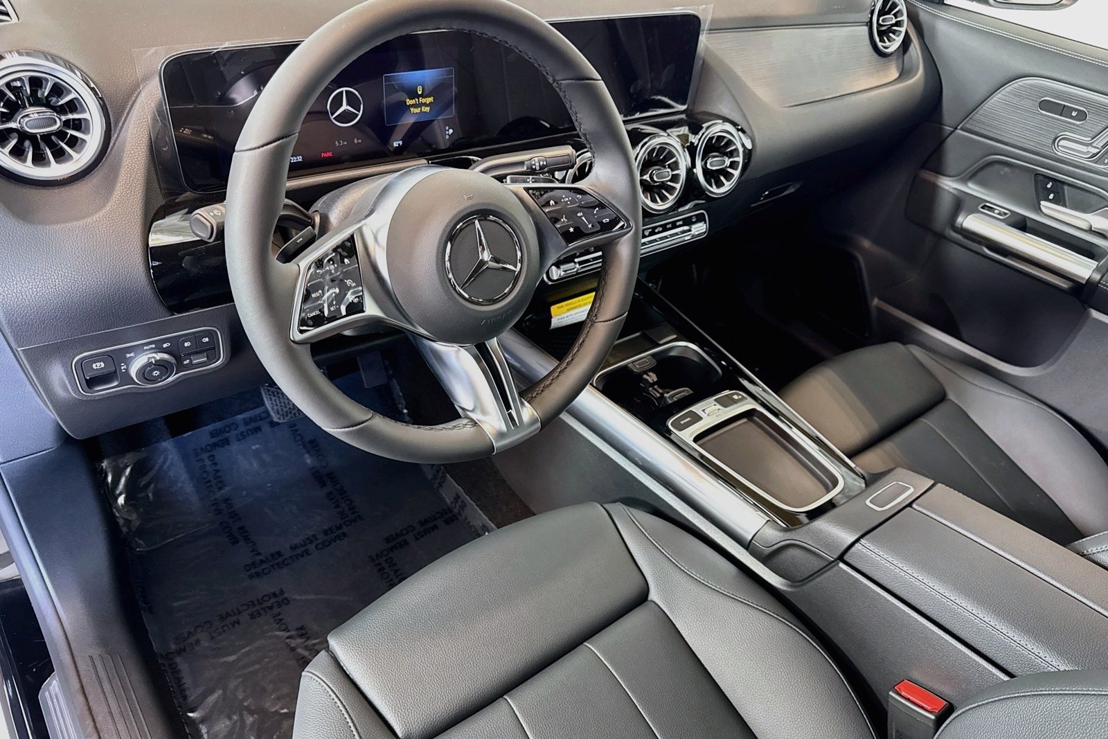 New 2026 Night Black Mercedes-Benz GLA 250 image 9