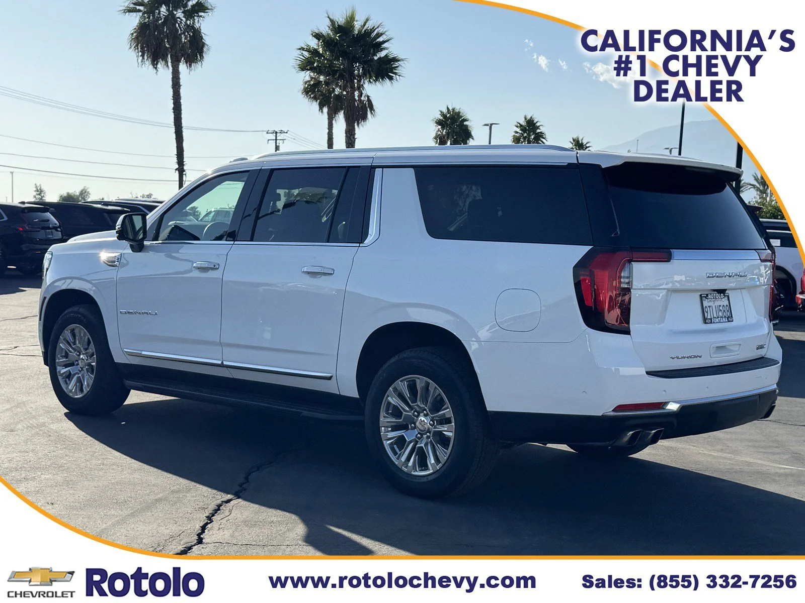 Used 2025 Summit White GMC Denali image 4