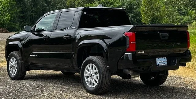 Used 2025 Black Toyota SR5 image 7