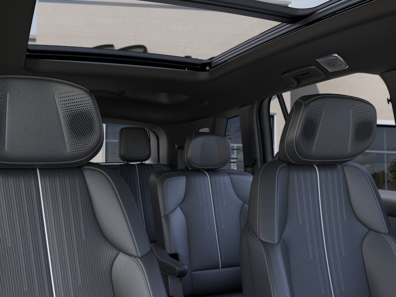 2026 Cadillac VISTIQ Sport - Photo 24