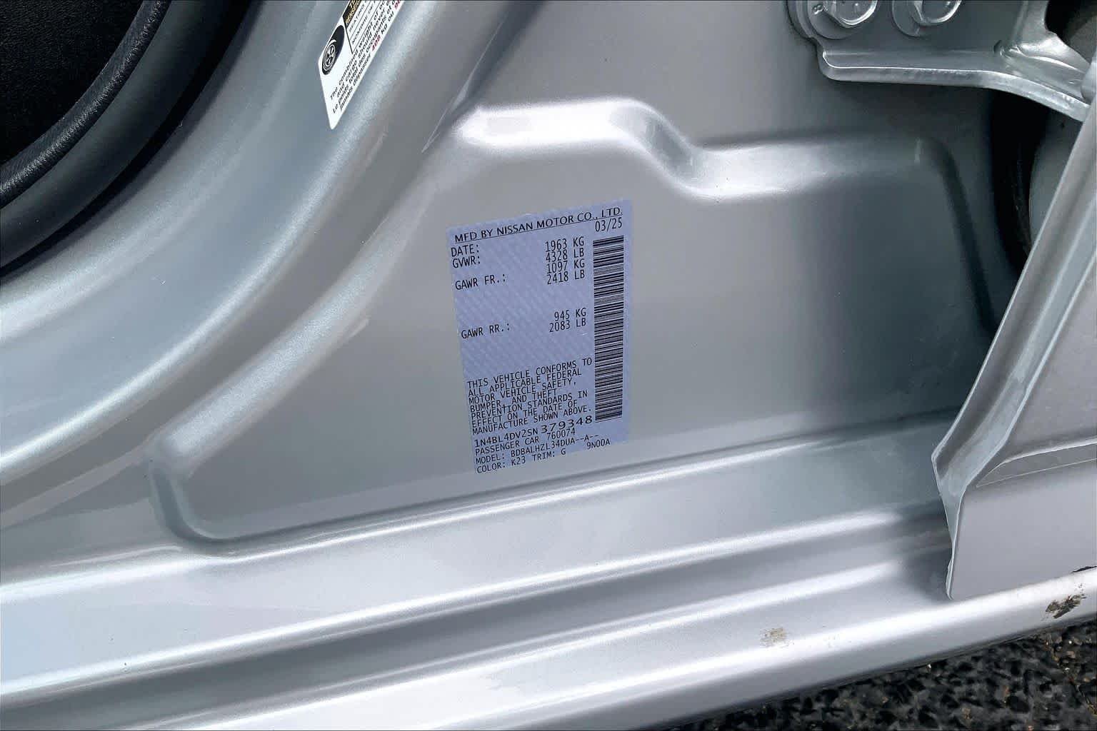 Used 2025 Brilliant Silver Metallic Nissan SV image 37