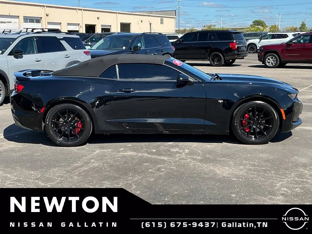 Used 2019 Black Chevrolet 1LT image 9