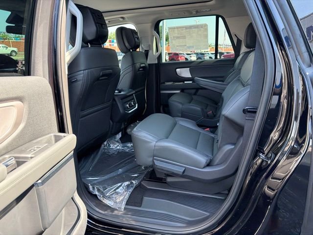 New 2027 Agate Black Metallic Ford Active image 12