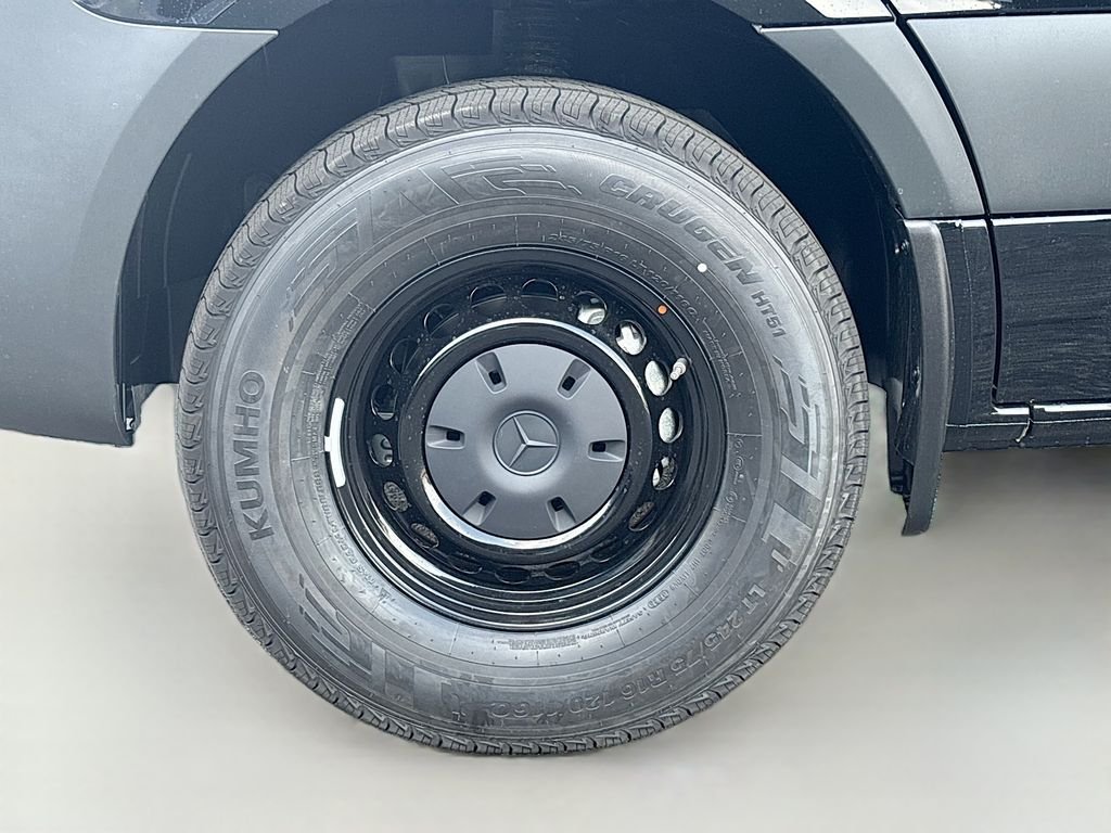 New 2026  Mercedes-Benz Passenger 170 WB image 13