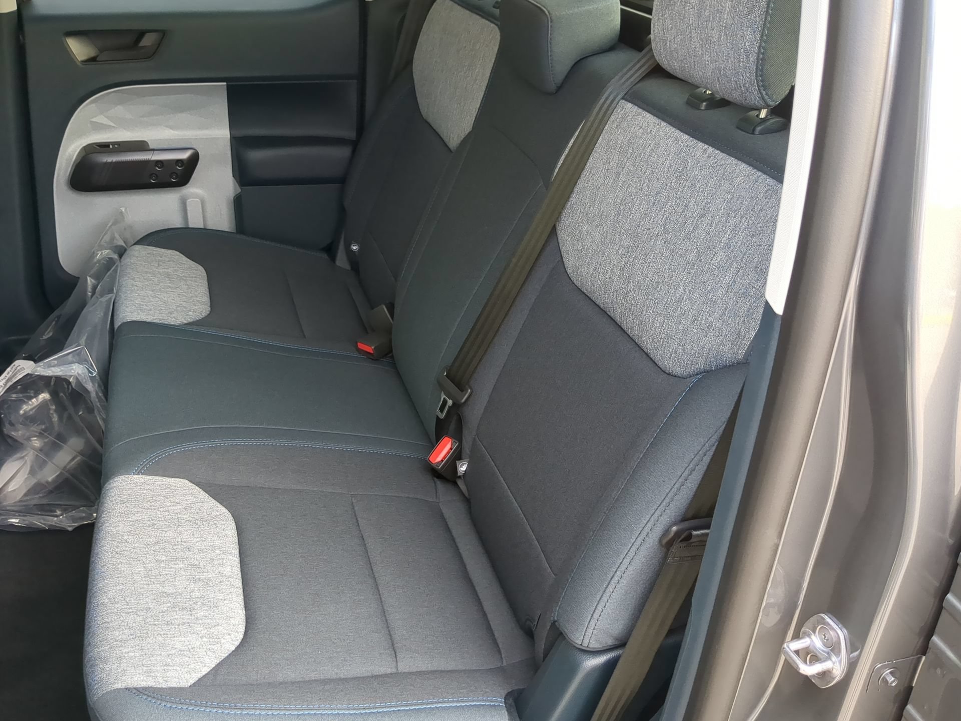 New 2026 Carbonized Gray Metallic Ford XLT image 51