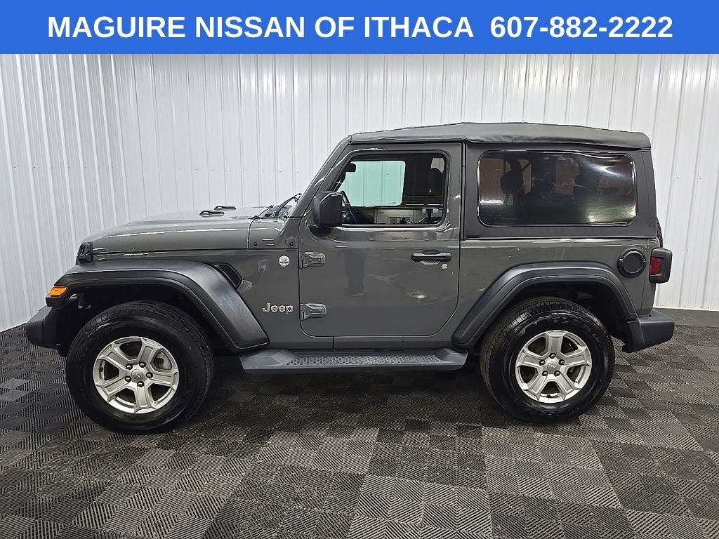 Used 2019 Gray Jeep Sport S image 5