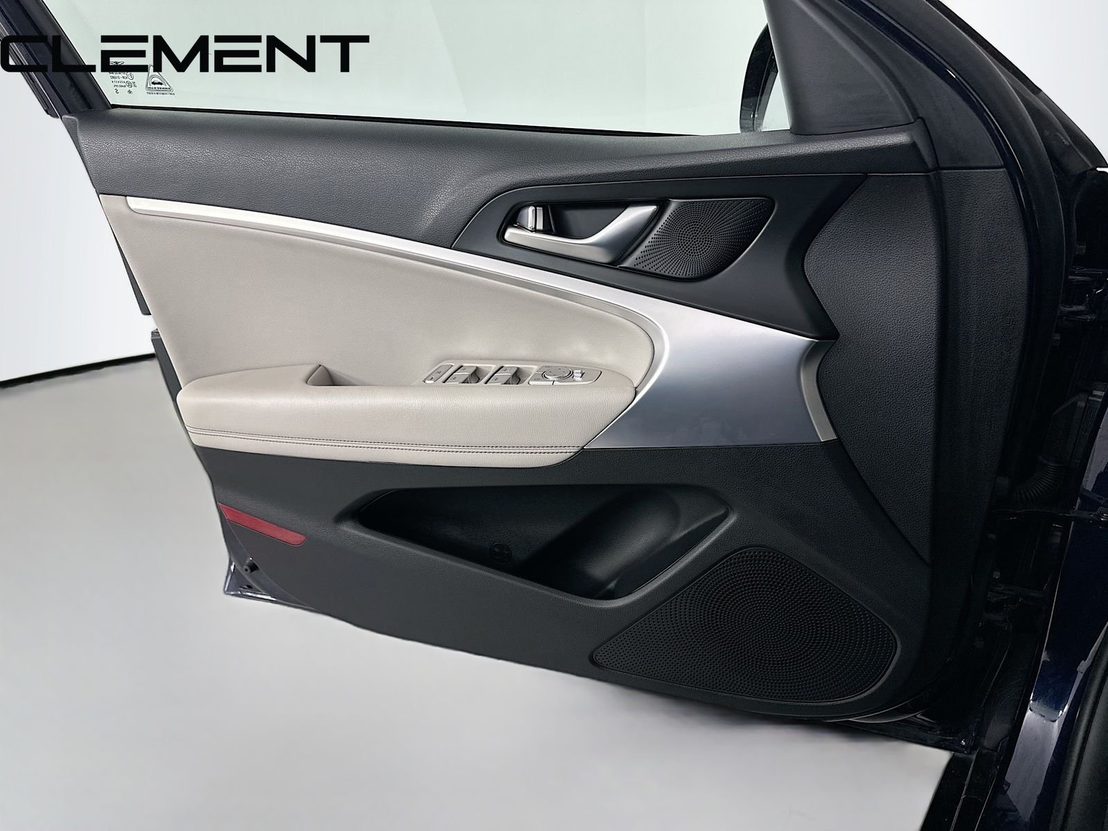 2023 GENESIS G70 Standard - Photo 27