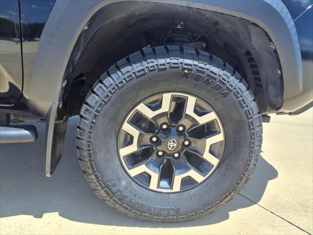 Certified Used 2023 BLACK Toyota  image 9