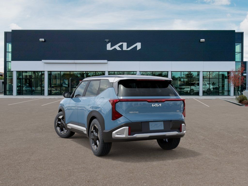 New 2027 Blue Kia S image 4