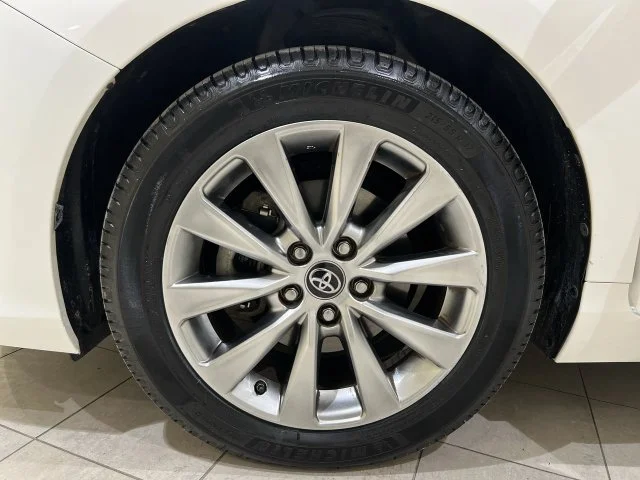 2017 Toyota Camry XLE - Photo 29