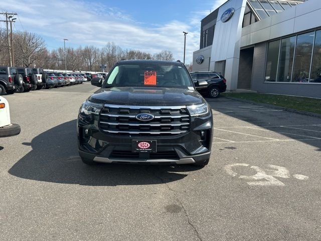 Used 2025 Black Ford Active image 2