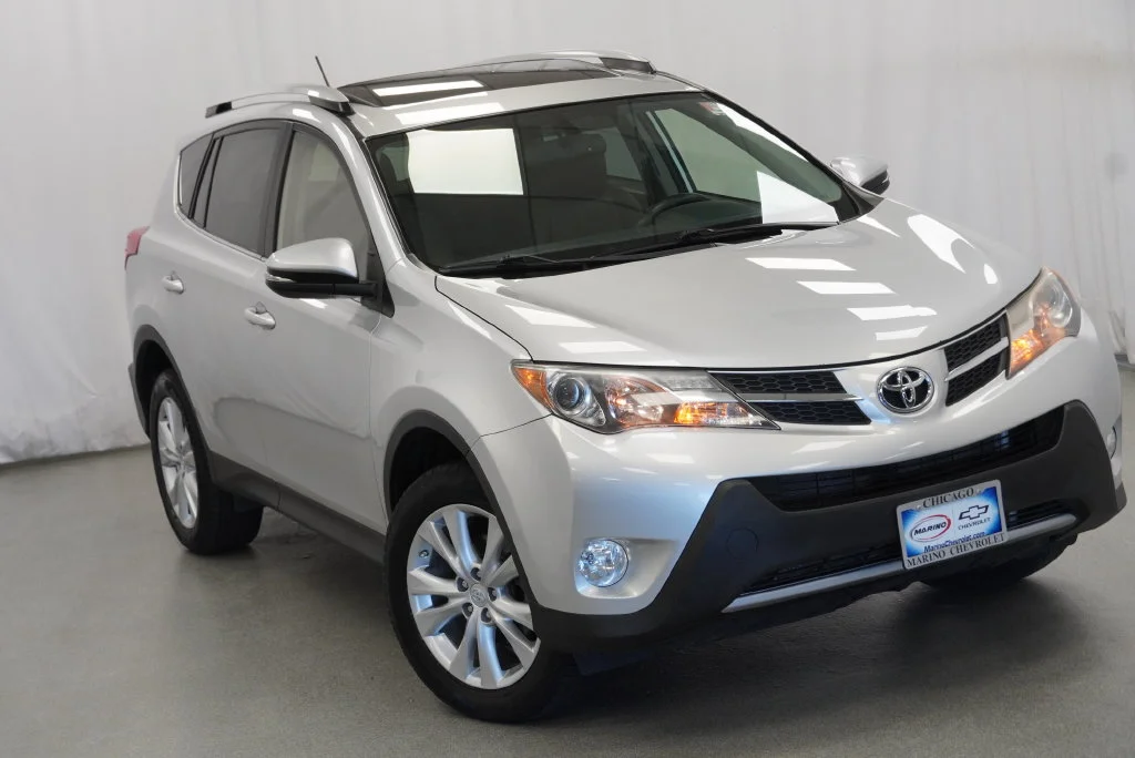 Used 2013 Silver Toyota Limited image 12