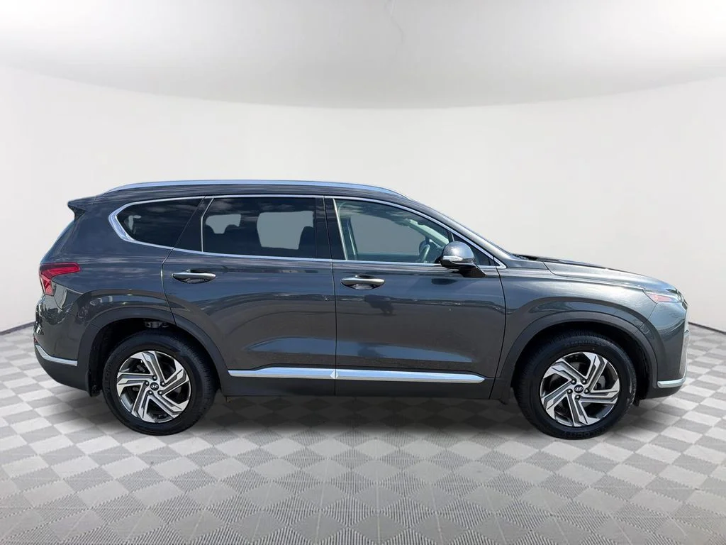 Used 2022 Gray Hyundai SEL image 4