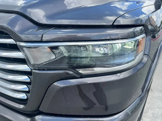 New 2026 Granite Crystal Metallic Clear-Coat Exterior Paint RAM Laramie image 8