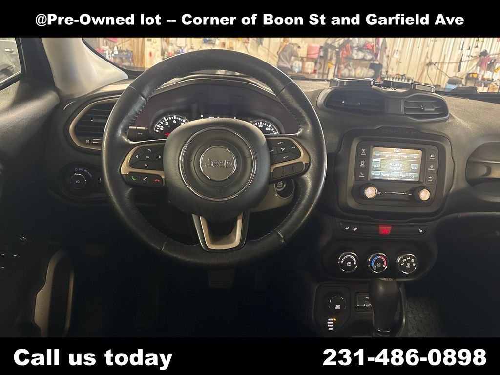 Used 2017 Black Jeep Latitude image 17