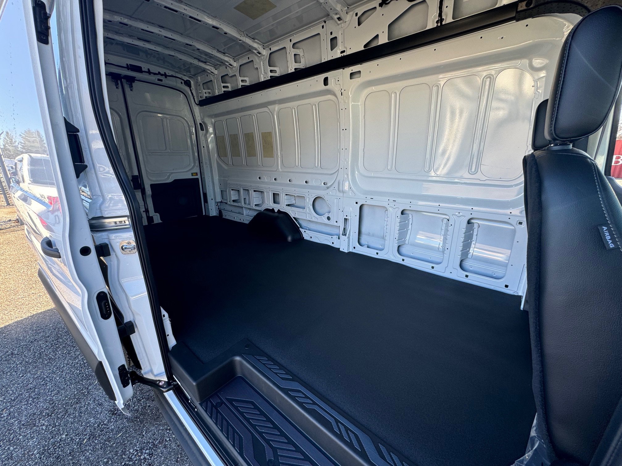 New 2026 Oxford White Ford Cargo Van image 7