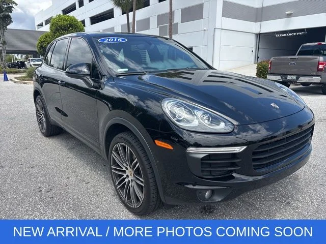 2016 Porsche Cayenne Tiptronic's photo