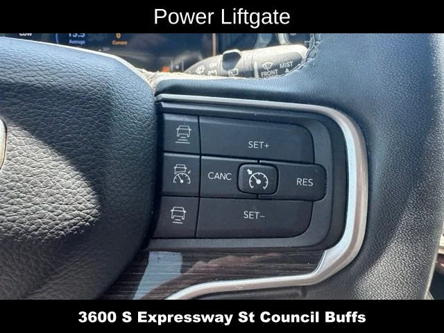 Used 2022 Silver Jeep Series III image 23