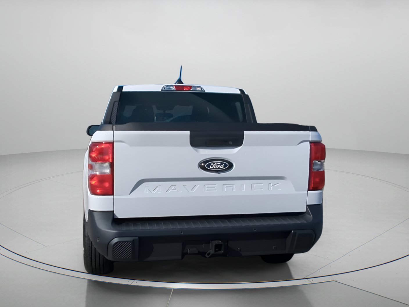 New 2026 Oxford White Ford XLT image 21