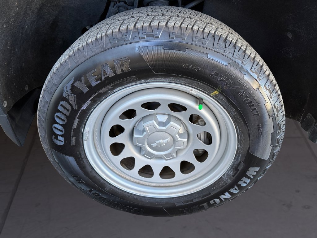 Used 2024 Beige Chevrolet Work Truck image 9