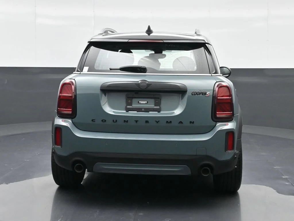 Used 2024 Green MINI Signature image 16