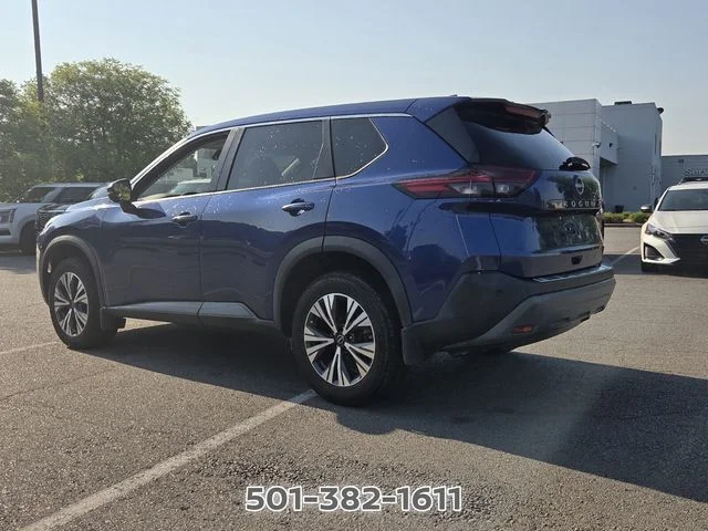Used 2022 Blue Nissan SV image 3