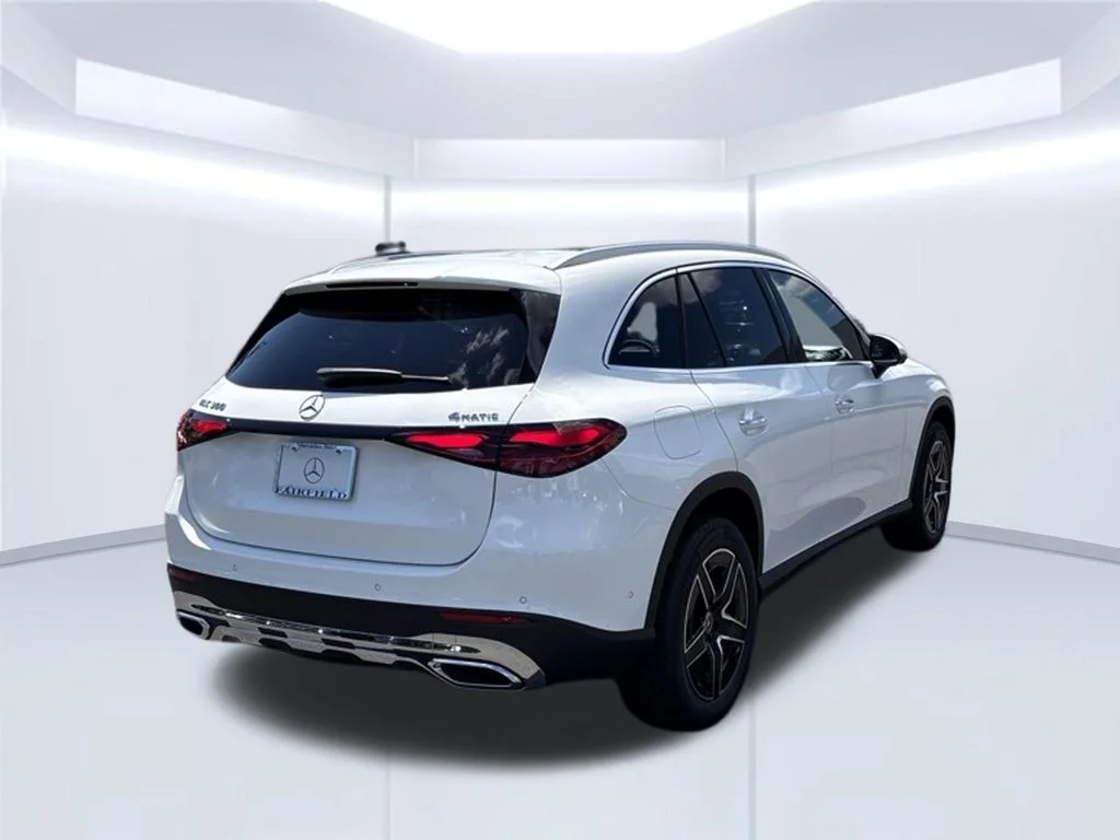 New 2027 Polar White Mercedes-Benz GLC 300 image 48