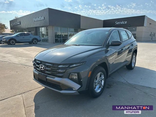 2026 Hyundai TUCSON SE