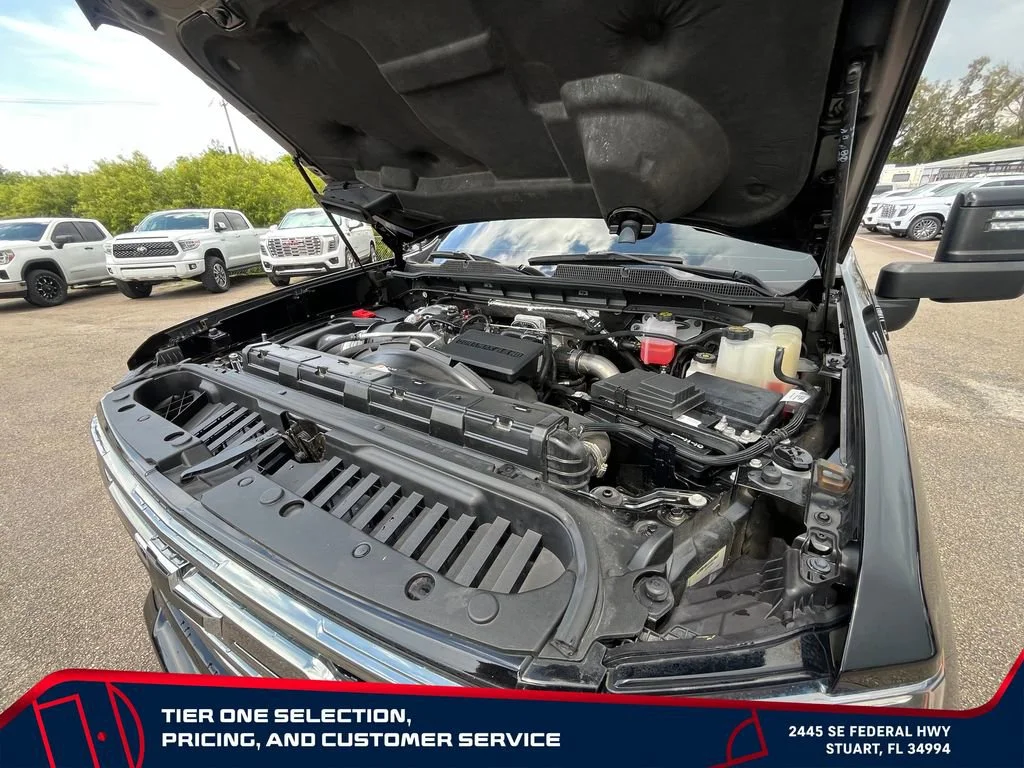 Used 2024 Black Chevrolet High Country image 22