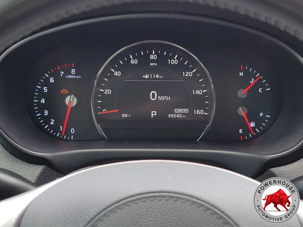 Used 2019 White Kia EX image 34