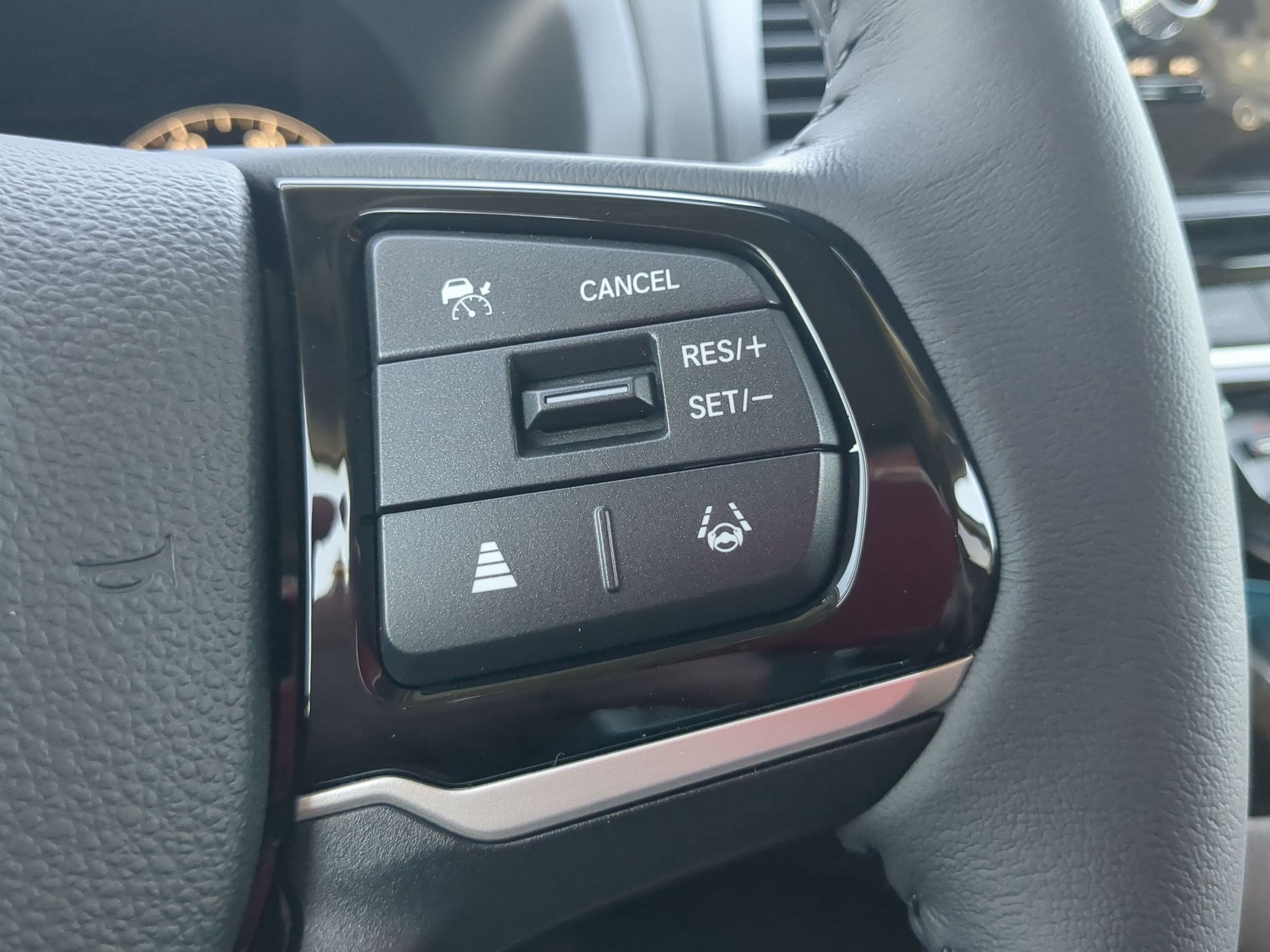 New 2027 Platinum White Pearl Honda Touring image 17