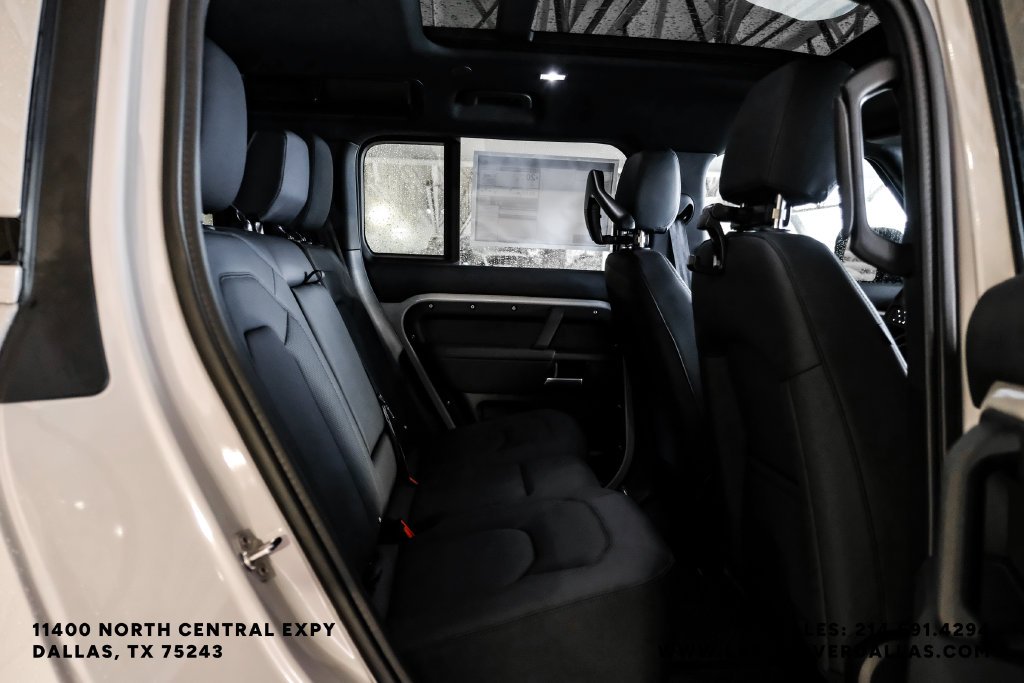 New 2026 Borasco Grey Metallic Land Rover S image 28