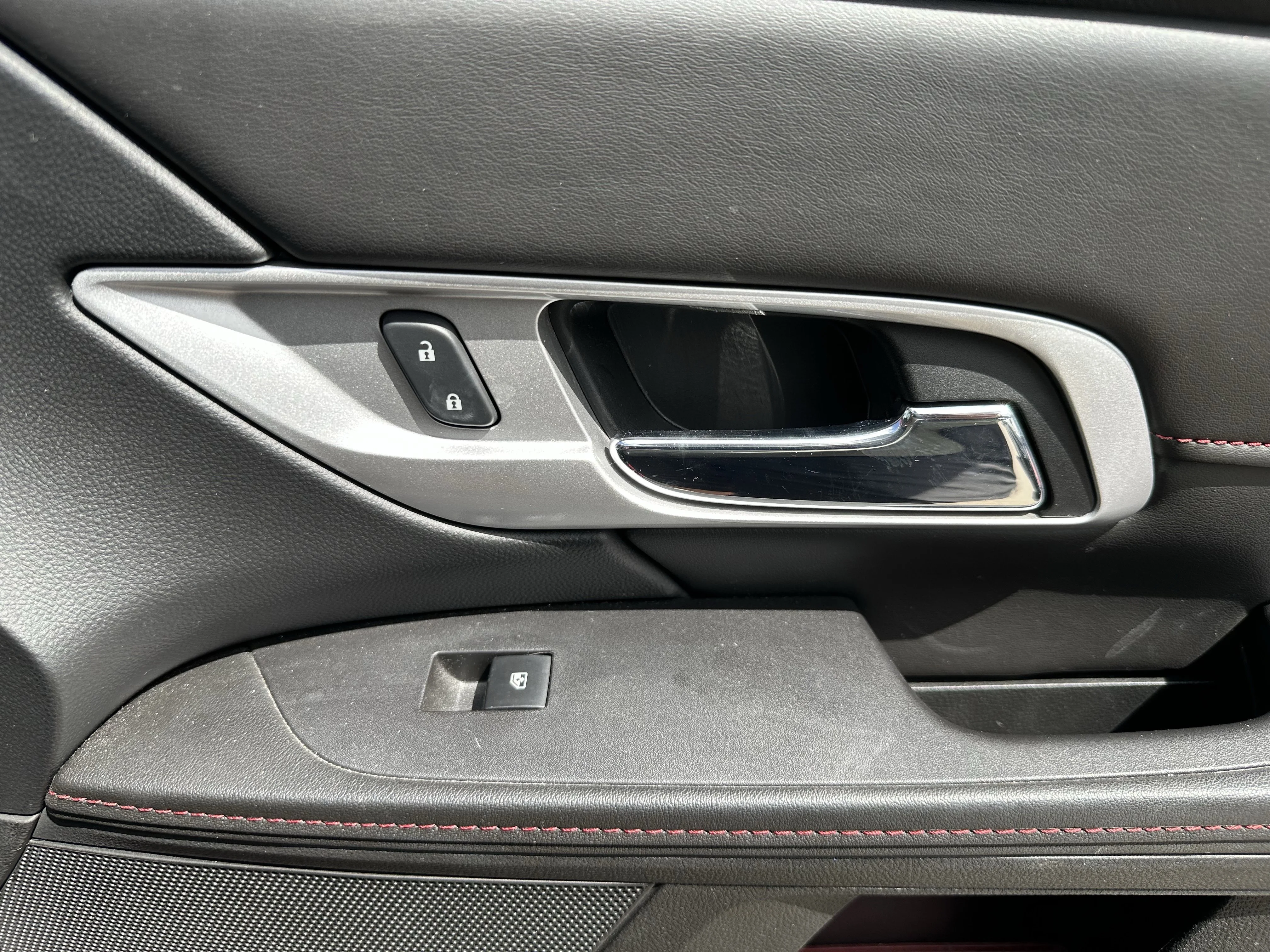 Used 2014 Red GMC SLE image 20