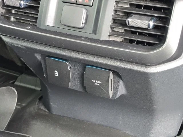 2023 Ford F-150 Lariat - Photo 19