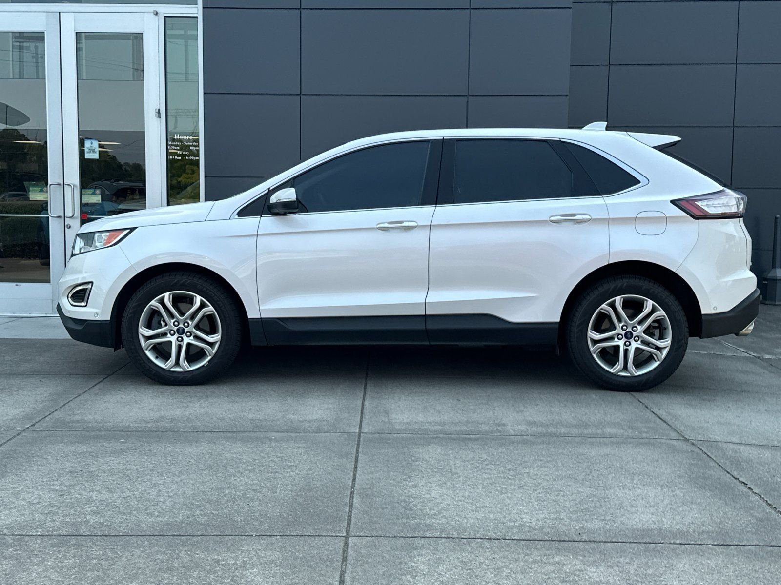 Used 2016 White Platinum Clearcoat Metallic Ford Titanium image 6