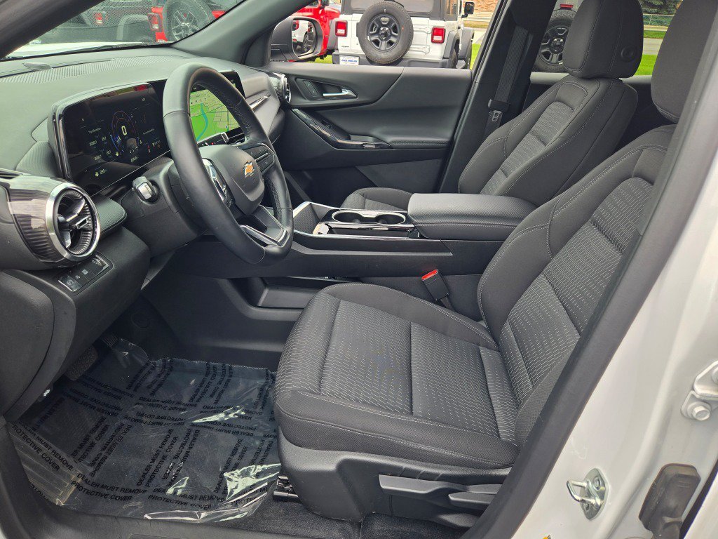 2025 Chevrolet Equinox LT - Photo 22