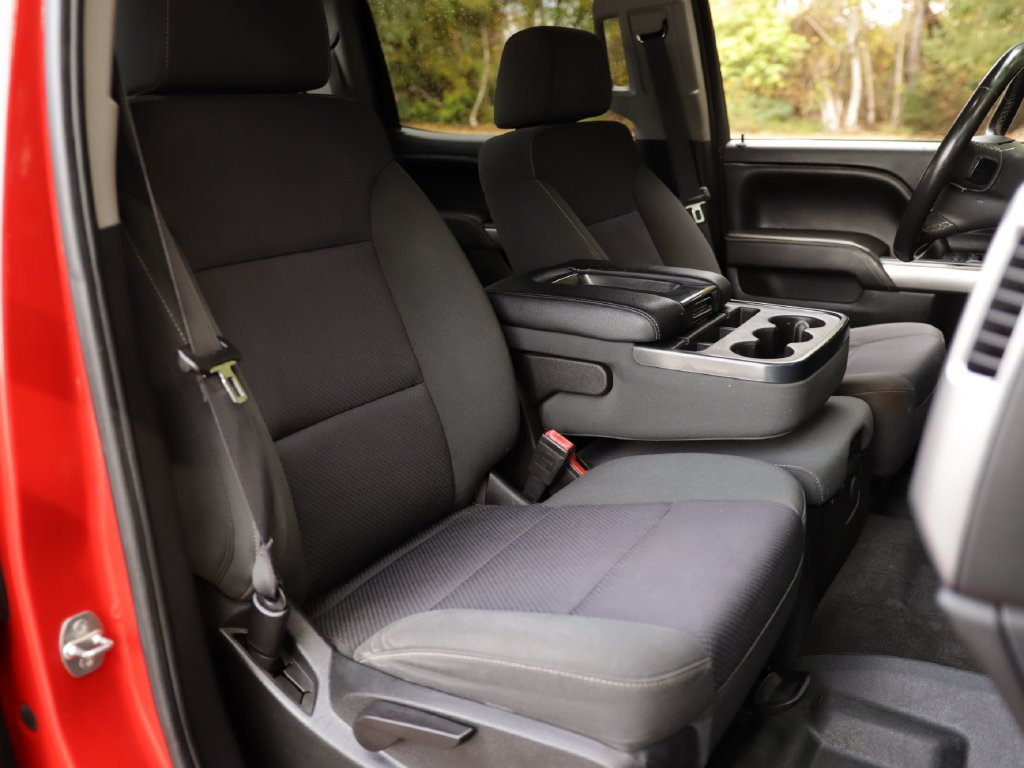 Used 2017 RED HOT Chevrolet LT image 29