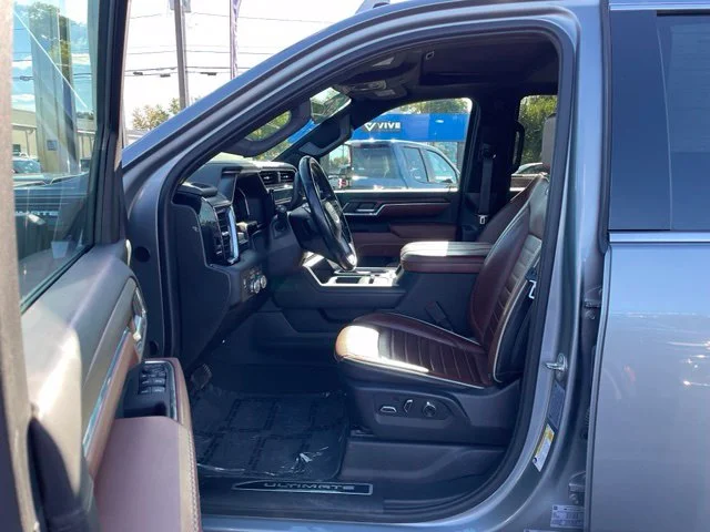 Certified Used 2024 Silver GMC  image 9