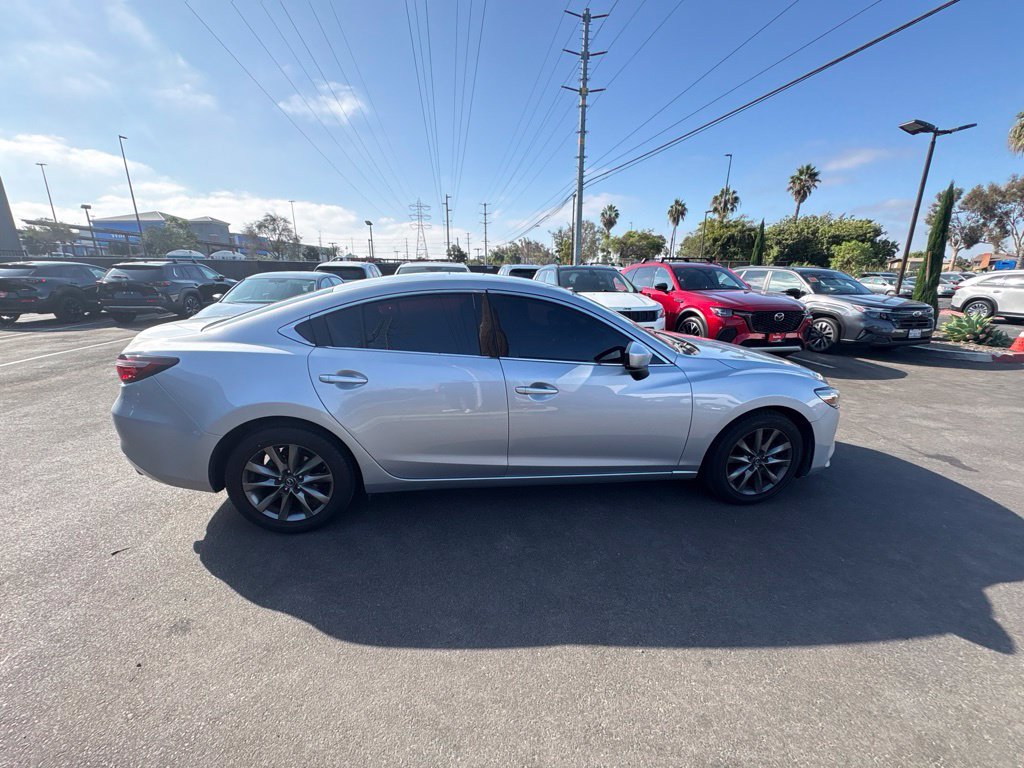 Used 2018 Sonic Silver Metallic Mazda Sport image 6