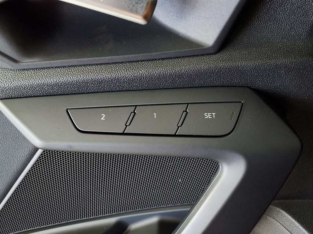 Used 2024  Audi 40 Premium image 19